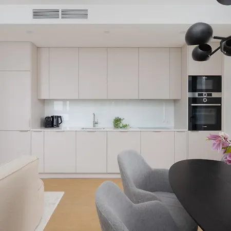 Powsinska Luxury With Air Conditioning In By Renters Prestige *