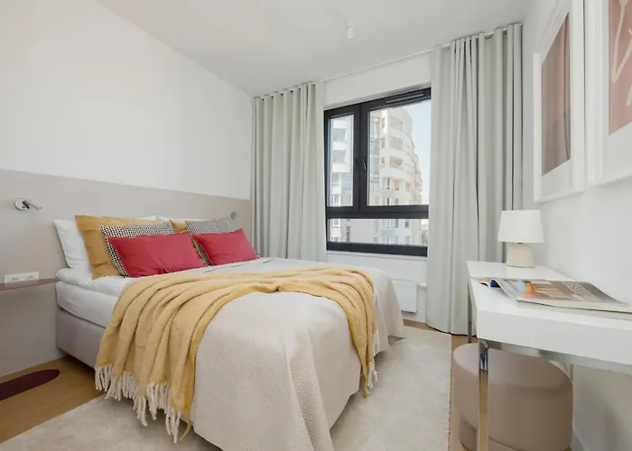 Powsinska Luxury With Air Conditioning In By Renters Prestige Apartment