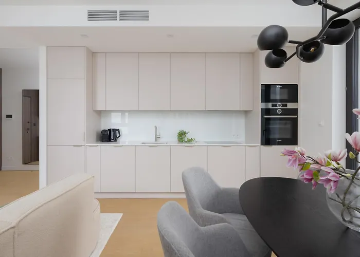 Powsinska Luxury With Air Conditioning In By Renters Prestige *