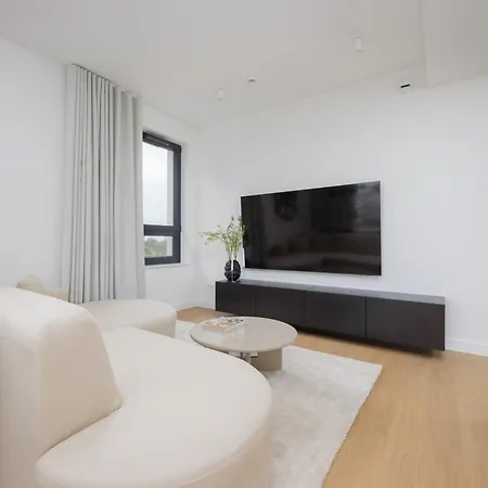 Powsinska Luxury With Air Conditioning In By Renters Prestige * 바르샤바