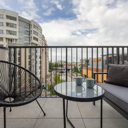 Powsinska Luxury With Air Conditioning In By Renters Prestige Daire Varşova