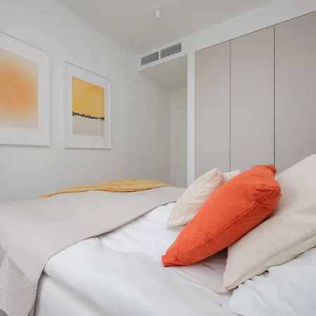 Powsinska Luxury With Air Conditioning In By Renters Prestige Daire *