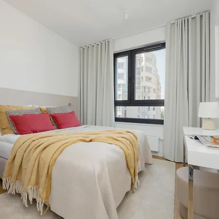 Powsinska Luxury With Air Conditioning In By Renters Prestige Daire