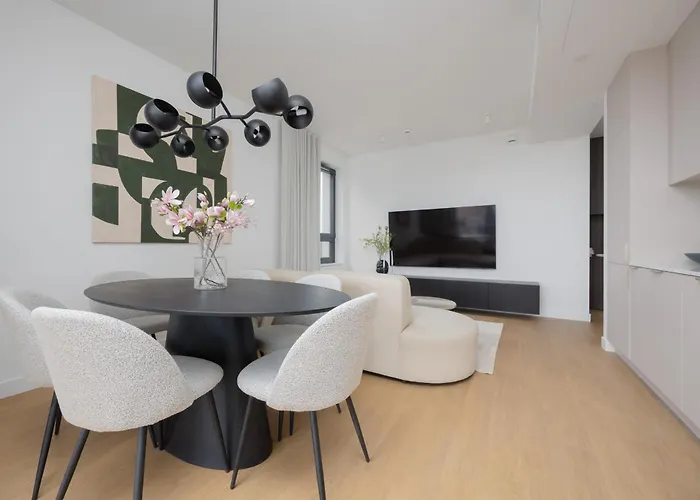 Powsinska Luxury With Air Conditioning In By Renters Prestige *