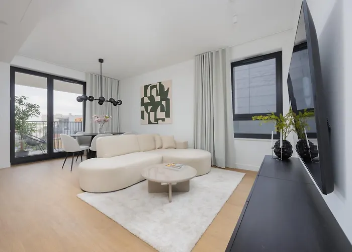 Powsinska Luxury With Air Conditioning In By Renters Prestige Apartment *