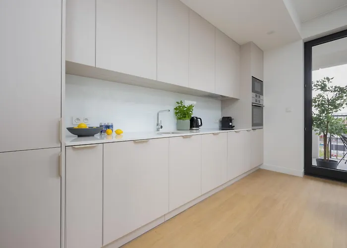 Powsinska Luxury With Air Conditioning In By Renters Prestige وارسو