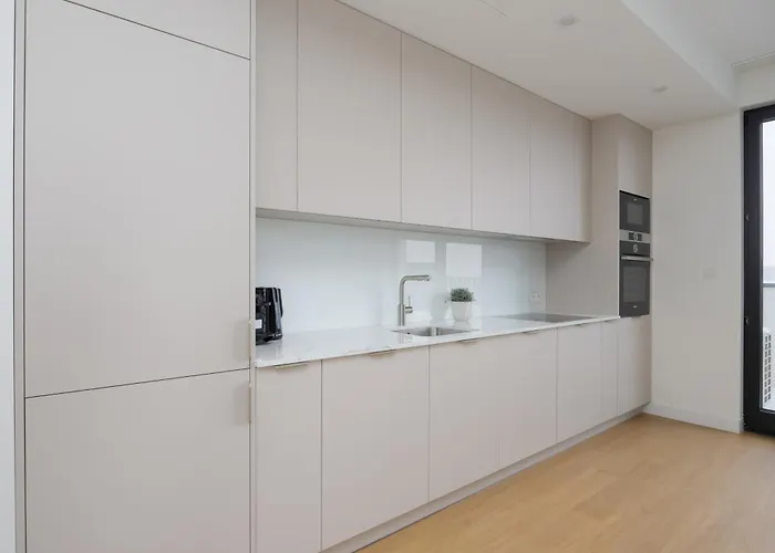 Powsinska Luxury With Air Conditioning In By Renters Prestige